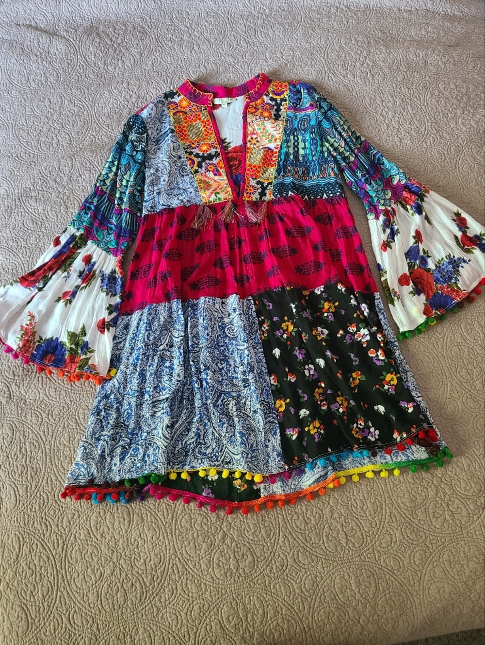 Anandas Boho Patchwork Bell Sleeve Mini Dress Size M